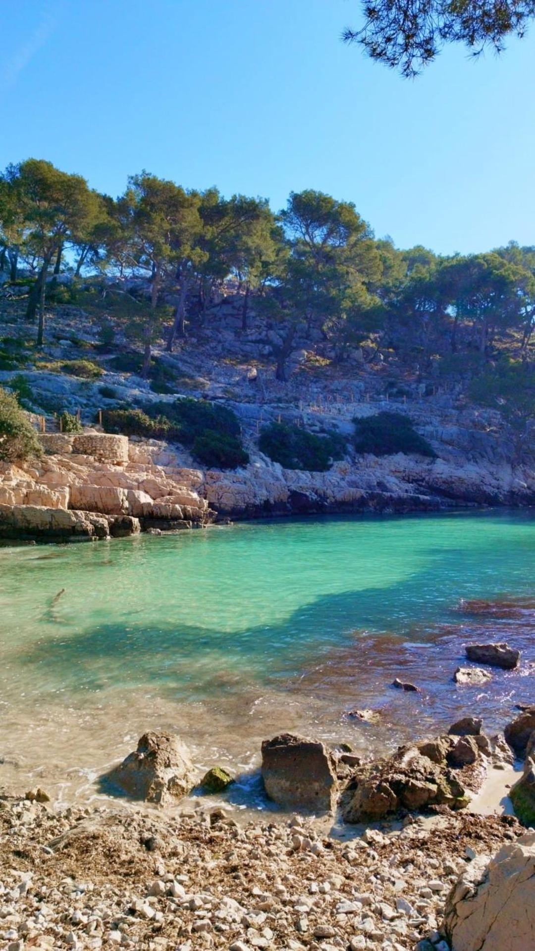 Отель Un Petit Coin Au Calme Carnoux-en-Provence Экстерьер фото